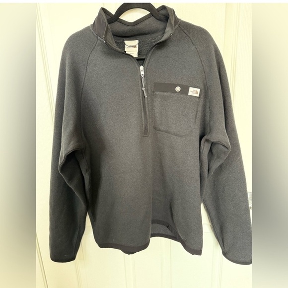 The North Face Men’s Gordon Lyons ¼-Zip - Picture 3 of 8